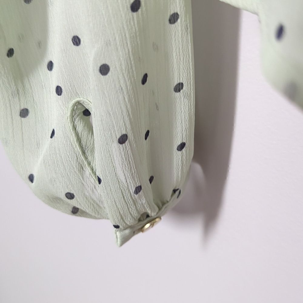The Limited Green Blouse NWT - Picture 5 of 7